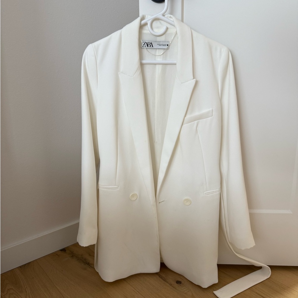 Zara white blazer with waist tie